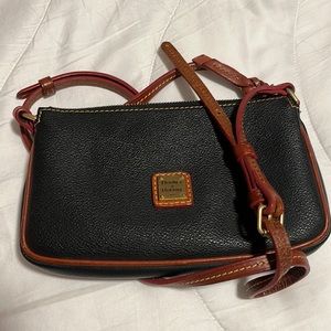 Well kept Dooney and Bourke purse